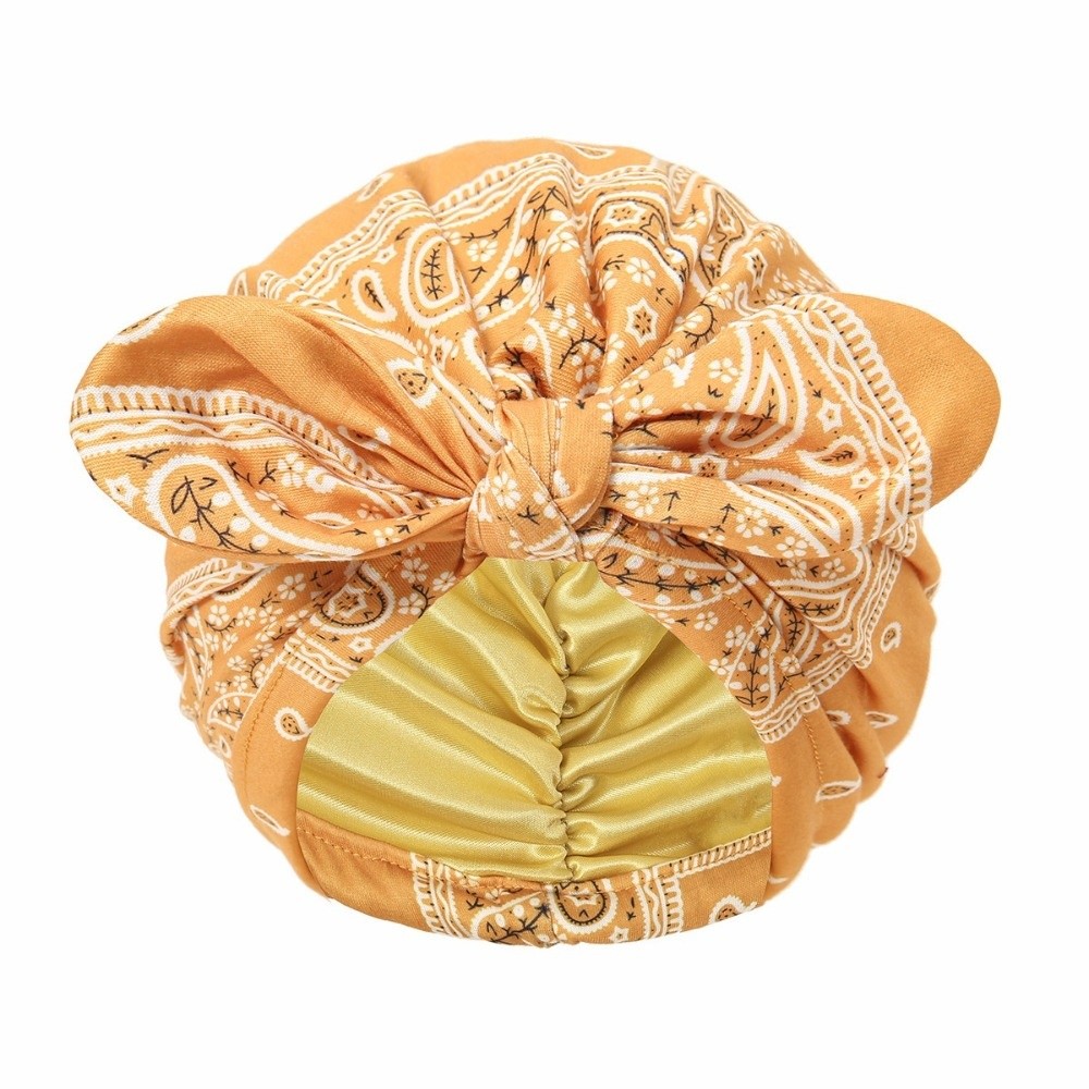 Satynowy turban z uszami króli – Bow Tie Pre Tied recenzja i cena